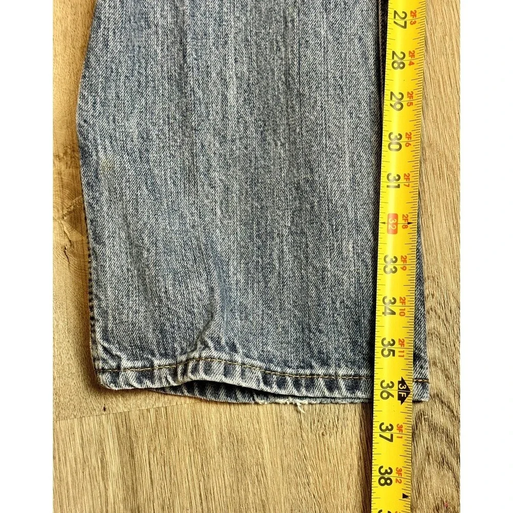 Cinch vintage charm